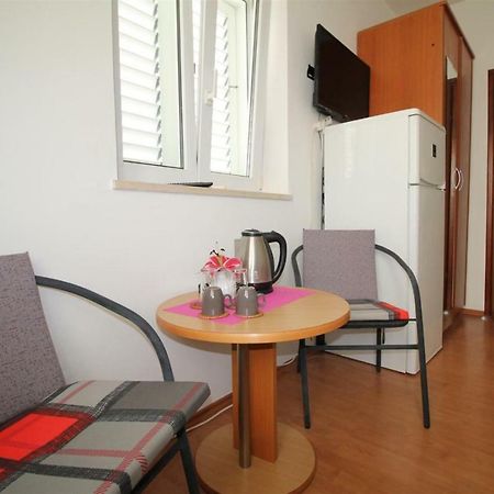 Private Accommodation Carevic Dubrovnik Eksteriør bilde